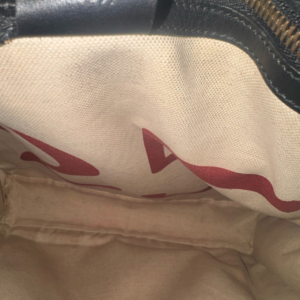 Gucci Beige Bee Print Tote Bag - Blind for Love - Picture 9 of 14